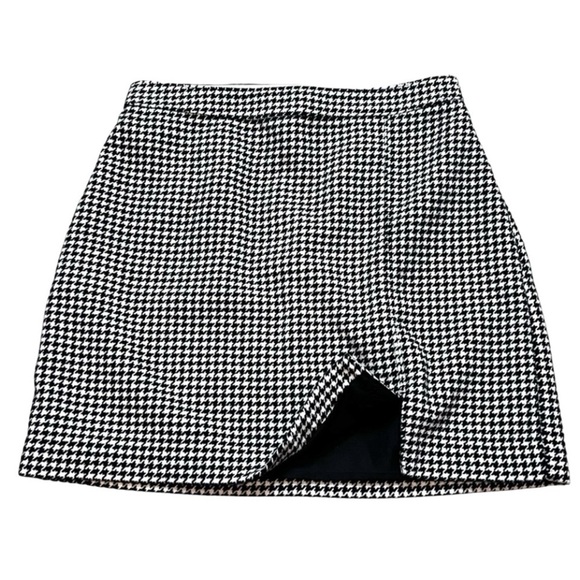 Hollister Houndstooth Ultra High Rise Wool Blend Mini Skirt Size S - Picture 4 of 4